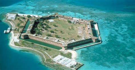 top world news     spectacular sea forts