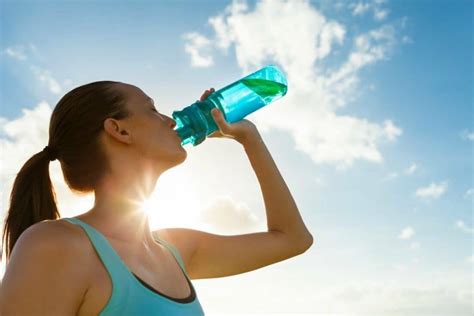 importance  hydration  helping  lead  healthy lifestyle