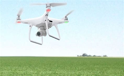 agricultural drone provider inks major deal  john deere dronelife