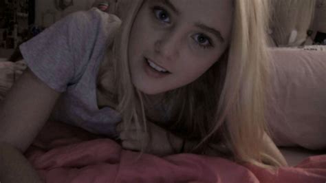 naked kathryn newton in paranormal activity 4