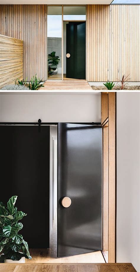 front door design idea   oversized circular door handle
