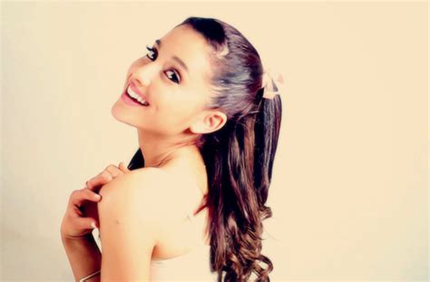 Actress Ariana Grande Cat Valentine Hair Image 748483 On