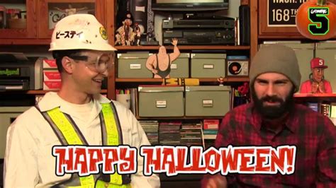 themed halloween costumes youtube