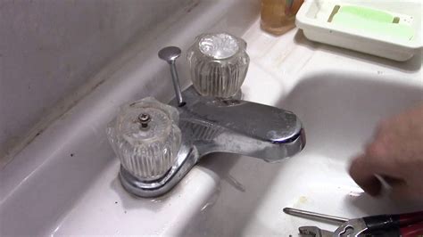How To Fix A Leaky Delta Two Handle Bathroom Faucet Semis Online