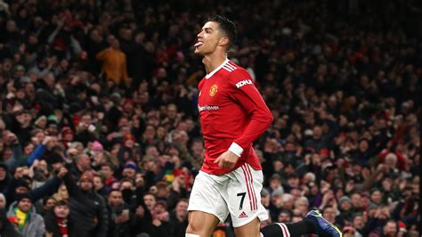 cristiano ronaldo hits 800 career goals as manchester united recover