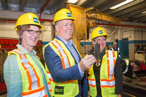 bc government ties public infrastructure project  unions canadian