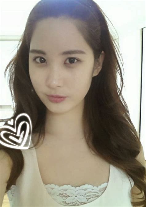 Snsd Seohyun Greets Fans With Her Beautiful Selca Picture Snsd Oh