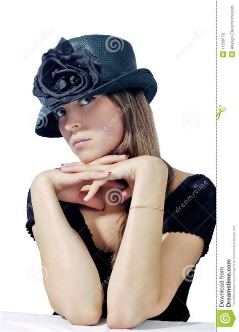 vrouw in zwarte hoed 2 stock foto afbeelding bestaande