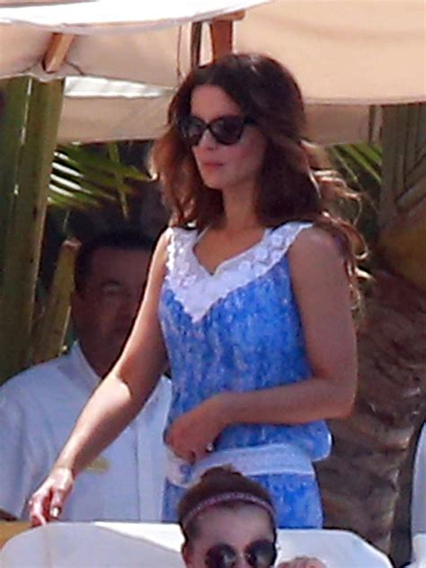 Another Day Another Bikini For Kate Beckinsale In Mexico 151671