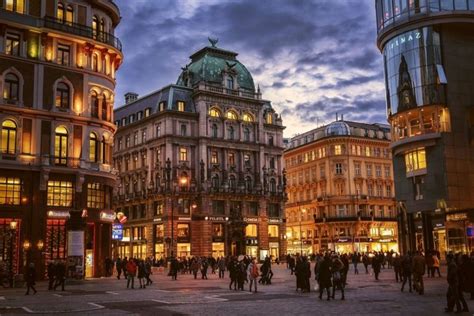 wow stedentrip  wenen  euro voor  nachten terugvlucht en goed