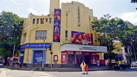 catch  screening   restored classic   iconic regal cinema