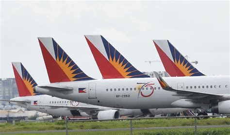philippine airlines plane  emergency landing  manila  smoke sighted  cabin