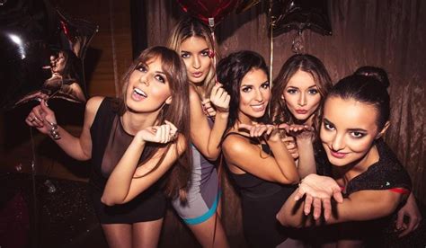 5 rules for the perfect girls night out hindustan times
