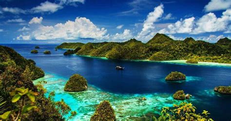 28 beautiful places in indonesia every tourist must visit in 2020