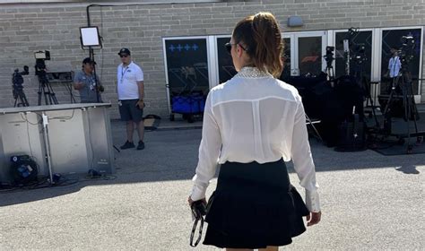 Fans Were Obsessed With Danica Patricks Race Day Outfit The Spun