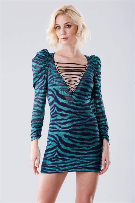 noleggia online tiger dress with crosses by for love and lemons drexcode