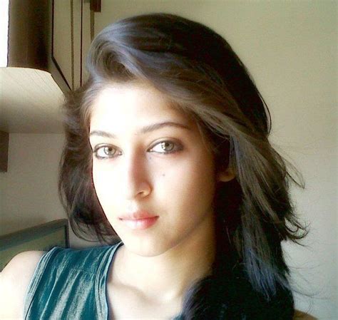 indian actress hot pics indian actress hot videos watch telugu online movie sonarika bhadoria