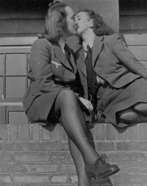 El Loves Ad ⚢ On Twitter In 2021 Vintage Lesbian Lesbian Cute