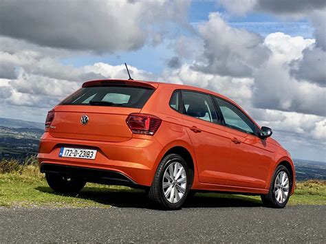 volkswagen polo starts    ireland changing lanes