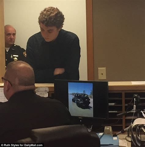 stanford rapist brock turner signs sex offender registry in xenia ohio daily mail online