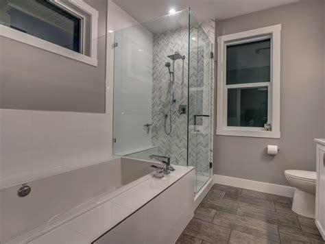 Master Bathtub And Shower Combo • Rykon Construction