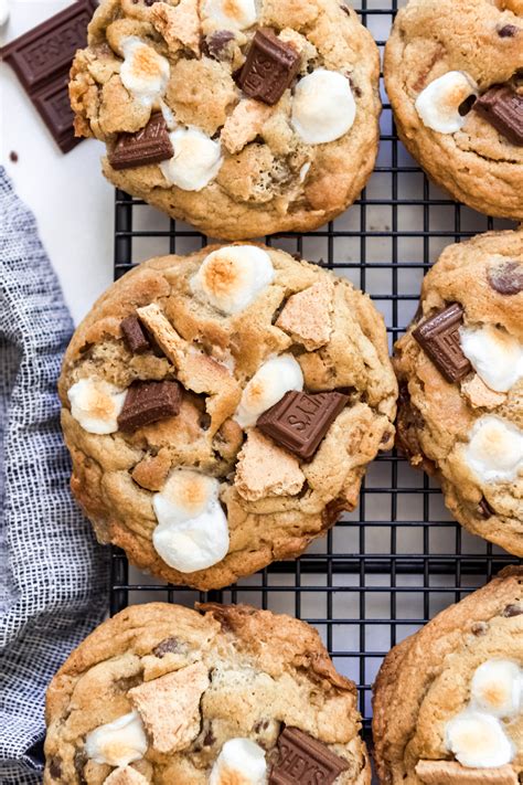 soft chewy smores cookies  desserts