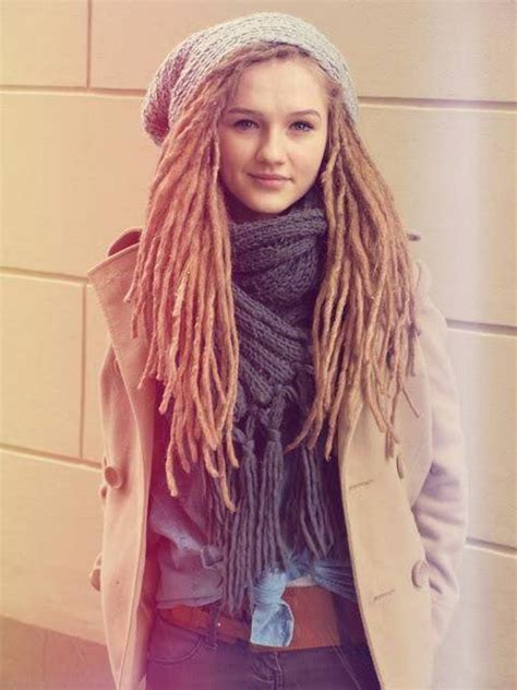 30 daring and creative hairstyles with dreadlocks for women