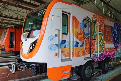 Inauguran Tren “quetzalcóatl” En El Metro De La Línea 1