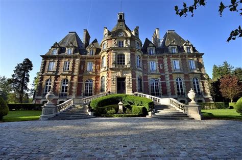 magnificent french chateaux  sale   prestige property