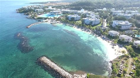 Jamaica’s Grand Palladium Lady Hamilton Resort To Reopen