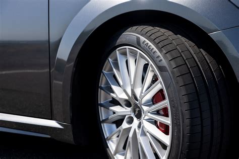 goodyear expands eagle  asymmetric  range  fit