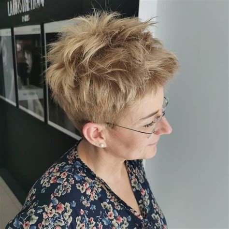 13 best hairstyles for women over 50 with glasses in 2021 hair styles