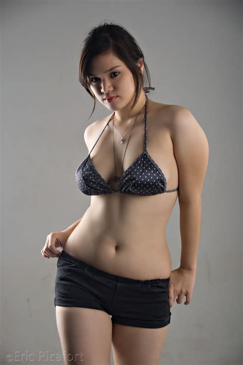 kontes seo sexy asians in bikini part 5