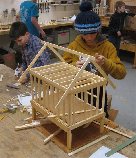 advanced woodworking  kids class full  folk