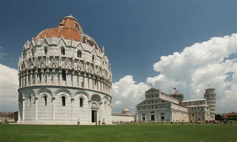 kostenlose foto gras sonnenschein rasen gebäude palast wahrzeichen italien dom