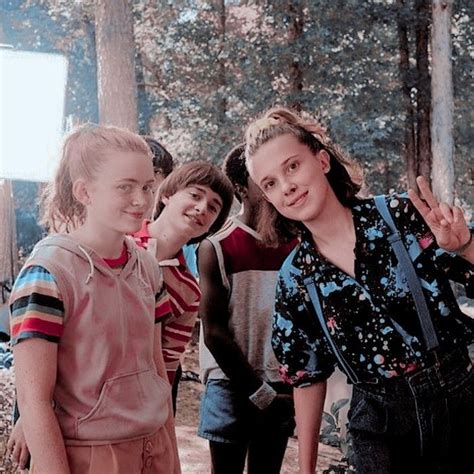 stranger things cast icon