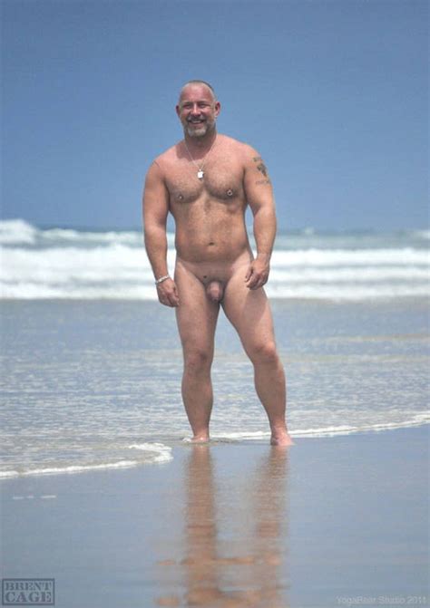 Ummmm Wow Brent Cage On The Beach Daily Squirt