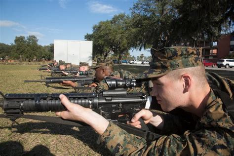 Complaints About The Marine Corps M16a4 Rifle