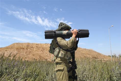 rafael concludes  exports  shoulder fired anti tank missile