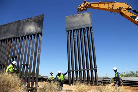 texas starts construction   border wall