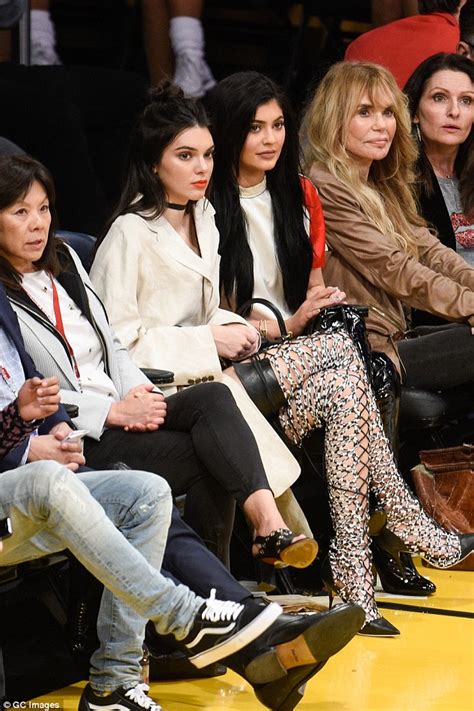 kylie jenner and kendall sit court side at la lakers game daily mail