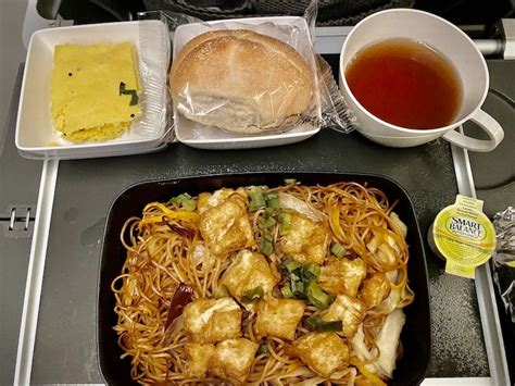 singapore airlines vegan meal options review
