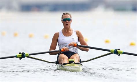 olympics rowing new zealand s emma twigg wins women s single sculls