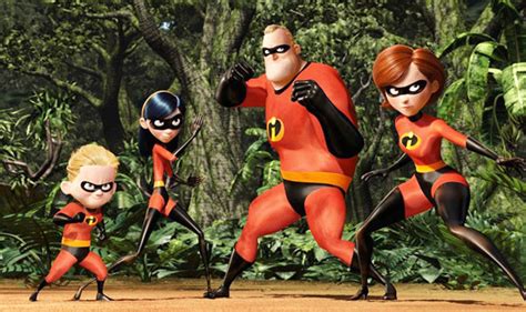 the incredibles 2 first plot info revealed ahead of d23 pixar panel