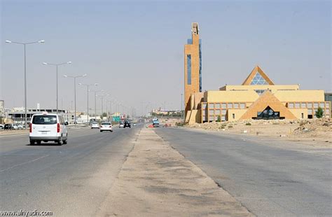 جريدة الرياض دوّارات شمال الرياض تصاميم تخنق المرور وتزيد من الحوادث