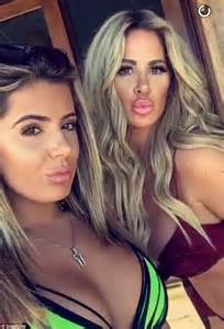 kim zolciak posts more bikini photos after being taunted on instagram daily mail online