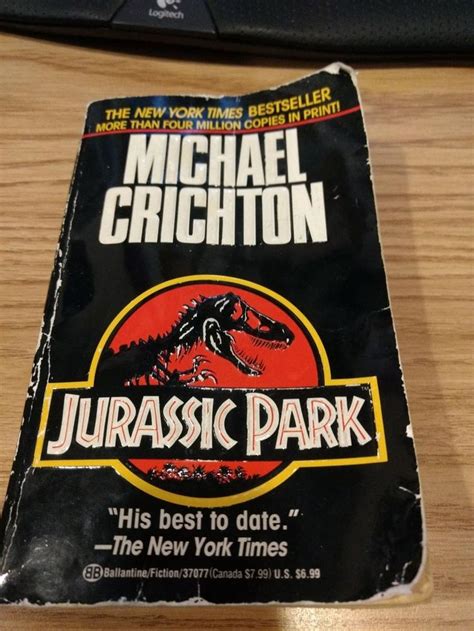 Jurassic Park By Michael Crichton Paperback Michael Crichton