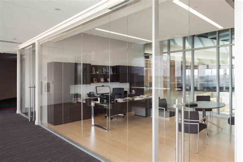dhive glass walls and sliding door