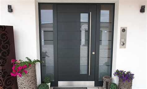 die besten  moderne haustueren ideen auf pinterest vordach modern moderne haustuer und
