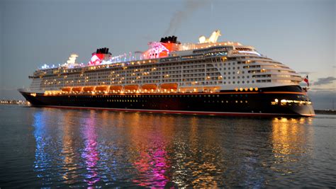 disney extends  ship stay  port canaveral